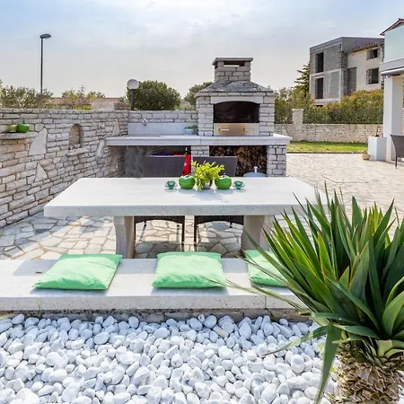 Apartmani Miki Vinkuran Exterior photo