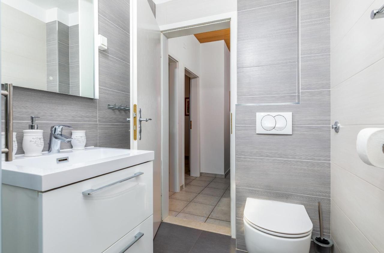 Apartament Miki Vinkuran